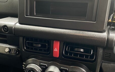 Suzuki Jimny, 2019 год, 2 300 000 рублей, 10 фотография