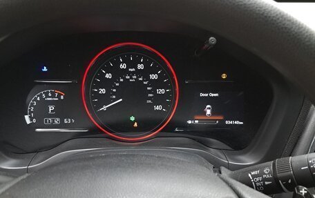 Honda HR-V II, 2021 год, 2 300 000 рублей, 10 фотография