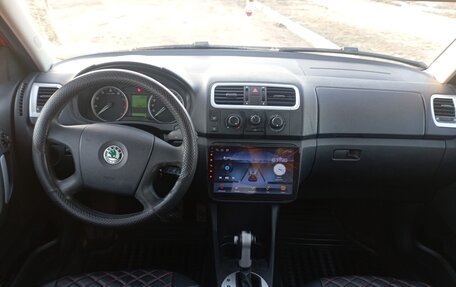Skoda Fabia II, 2009 год, 570 000 рублей, 2 фотография