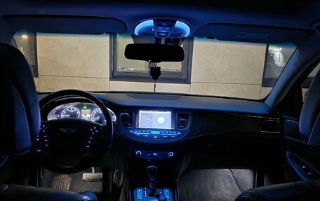 Hyundai Genesis I рестайлинг, 2010 год, 1 350 000 рублей, 33 фотография