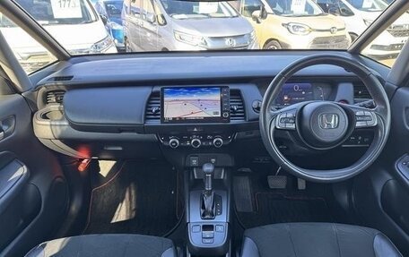 Honda Fit, 2022 год, 1 137 000 рублей, 10 фотография