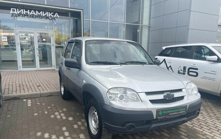 Chevrolet Niva I рестайлинг, 2019 год, 781 000 рублей, 3 фотография