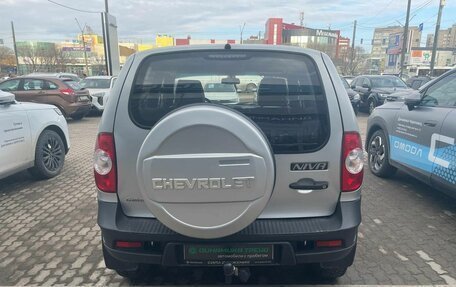 Chevrolet Niva I рестайлинг, 2019 год, 781 000 рублей, 7 фотография