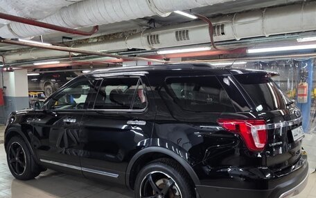 Ford Explorer VI, 2016 год, 2 600 000 рублей, 4 фотография