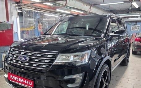 Ford Explorer VI, 2016 год, 2 600 000 рублей, 2 фотография