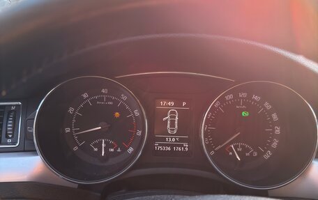 Skoda Superb III рестайлинг, 2011 год, 900 000 рублей, 6 фотография