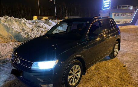 Volkswagen Tiguan II, 2017 год, 1 650 000 рублей, 2 фотография