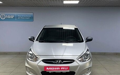 Hyundai Solaris II рестайлинг, 2011 год, 813 000 рублей, 2 фотография