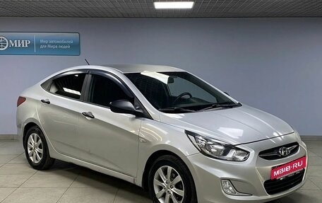 Hyundai Solaris II рестайлинг, 2011 год, 813 000 рублей, 3 фотография