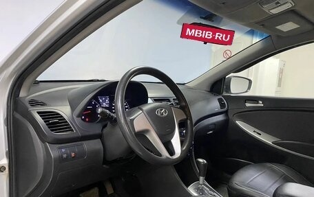 Hyundai Solaris II рестайлинг, 2011 год, 813 000 рублей, 15 фотография