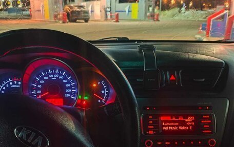 KIA Rio III рестайлинг, 2015 год, 620 000 рублей, 1 фотография