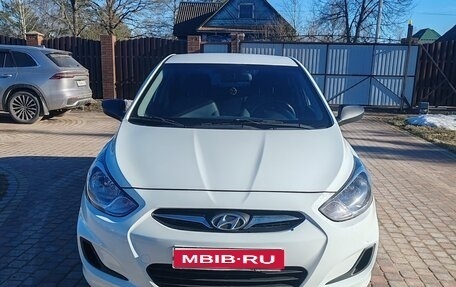 Hyundai Solaris II рестайлинг, 2013 год, 790 000 рублей, 1 фотография