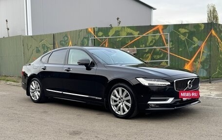 Volvo S90 II рестайлинг, 2018 год, 2 720 000 рублей, 2 фотография