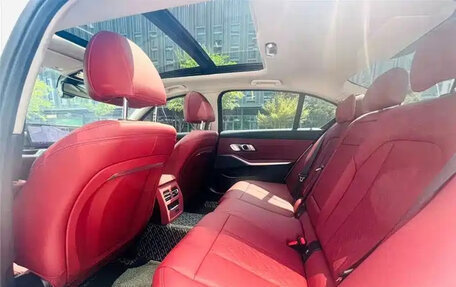 BMW 3 серия, 2022 год, 3 800 000 рублей, 12 фотография