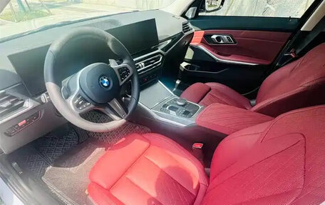 BMW 3 серия, 2022 год, 3 800 000 рублей, 10 фотография