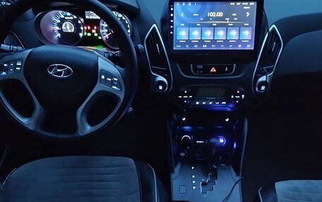 Hyundai ix35 I рестайлинг, 2013 год, 1 550 000 рублей, 20 фотография