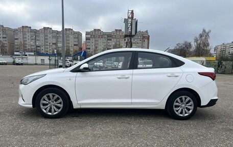 Hyundai Solaris II рестайлинг, 2021 год, 1 700 000 рублей, 6 фотография