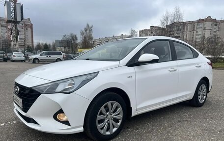 Hyundai Solaris II рестайлинг, 2021 год, 1 700 000 рублей, 10 фотография
