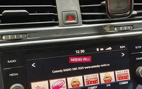 Volkswagen Tiguan II, 2020 год, 2 509 000 рублей, 3 фотография