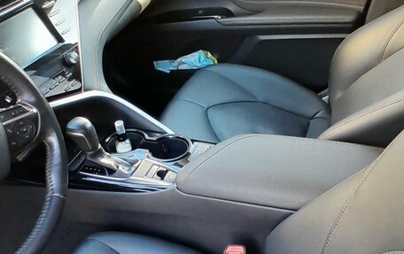 Toyota Camry, 2020 год, 3 350 000 рублей, 7 фотография