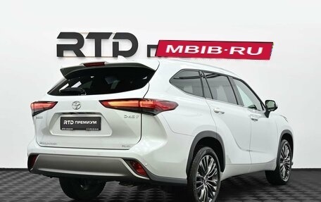 Toyota Highlander, 2025 год, 5 700 000 рублей, 2 фотография