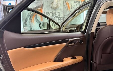 Lexus RX IV рестайлинг, 2018 год, 4 950 000 рублей, 14 фотография