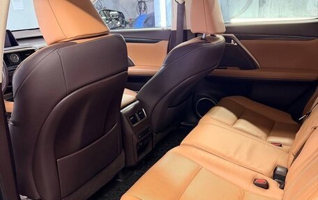 Lexus RX IV рестайлинг, 2018 год, 4 950 000 рублей, 16 фотография