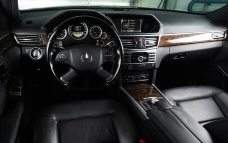 Mercedes-Benz E-Класс, 2012 год, 1 329 000 рублей, 6 фотография