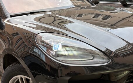 Porsche Macan I рестайлинг, 2021 год, 5 500 000 рублей, 2 фотография