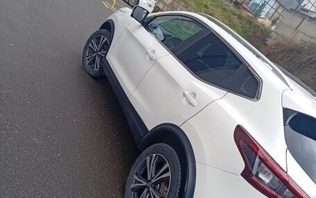 Nissan Qashqai, 2021 год, 2 600 000 рублей, 4 фотография