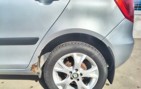 Skoda Fabia II, 2010 год, 690 000 рублей, 12 фотография