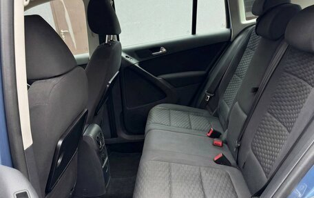 Volkswagen Tiguan I, 2011 год, 980 000 рублей, 2 фотография