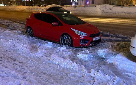 KIA cee'd GT II, 2014 год, 1 220 000 рублей, 2 фотография