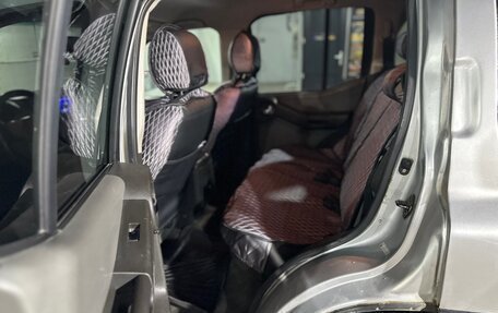 Nissan Xterra, 2005 год, 1 000 000 рублей, 16 фотография