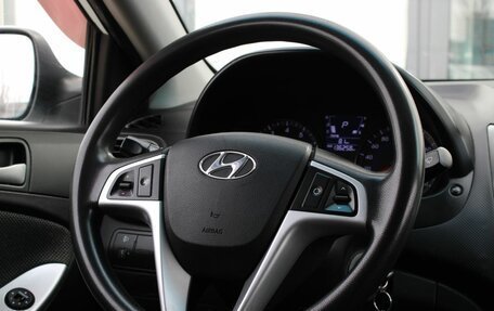 Hyundai Solaris II рестайлинг, 2014 год, 899 000 рублей, 19 фотография