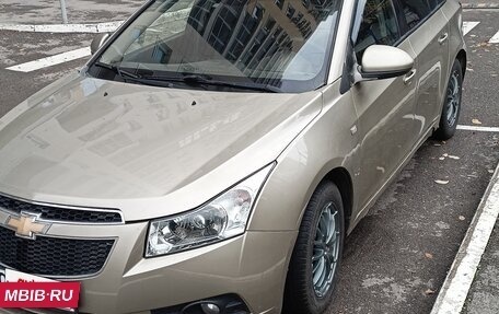 Chevrolet Cruze II, 2010 год, 410 000 рублей, 2 фотография