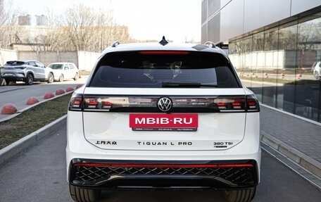 Volkswagen Tiguan, 2025 год, 4 899 000 рублей, 5 фотография