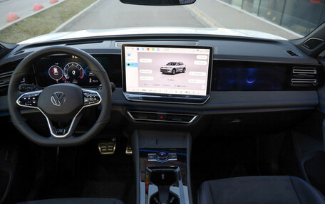 Volkswagen Tiguan, 2025 год, 4 899 000 рублей, 8 фотография