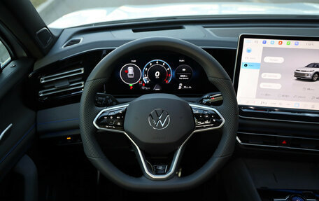 Volkswagen Tiguan, 2025 год, 4 899 000 рублей, 9 фотография