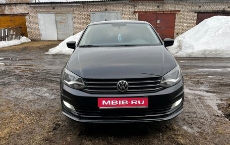 Volkswagen Polo VI (EU Market), 2017 год, 1 050 000 рублей, 1 фотография