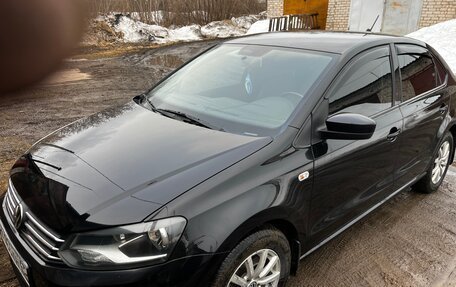 Volkswagen Polo VI (EU Market), 2017 год, 1 050 000 рублей, 2 фотография