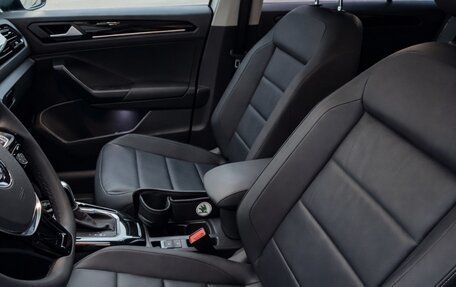 Volkswagen T-Roc I, 2020 год, 2 275 000 рублей, 5 фотография