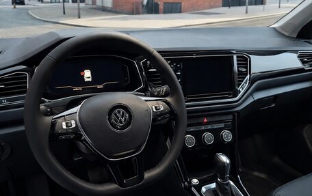 Volkswagen T-Roc I, 2020 год, 2 275 000 рублей, 6 фотография