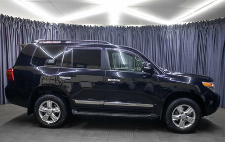 Toyota Land Cruiser 200, 2015 год, 4 998 000 рублей, 4 фотография