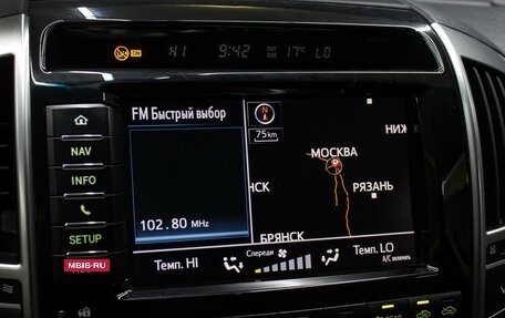 Toyota Land Cruiser 200, 2015 год, 4 998 000 рублей, 22 фотография