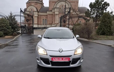 Renault Megane III, 2011 год, 700 000 рублей, 4 фотография