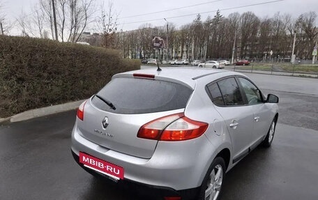 Renault Megane III, 2011 год, 700 000 рублей, 3 фотография