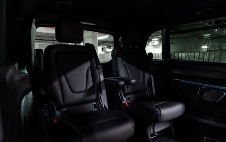 Mercedes-Benz V-Класс, 2025 год, 17 400 000 рублей, 25 фотография