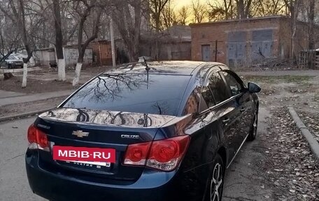 Chevrolet Cruze II, 2010 год, 680 000 рублей, 4 фотография