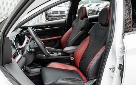 Geely Coolray I, 2024 год, 2 370 000 рублей, 10 фотография